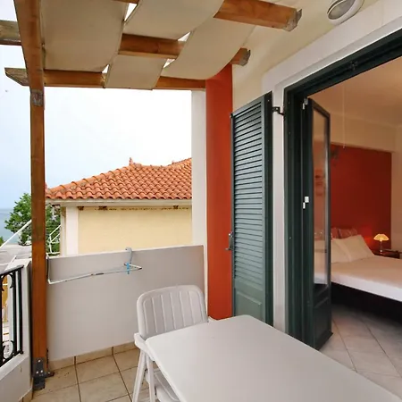 Aparthotel Efi's Parálion Ástros